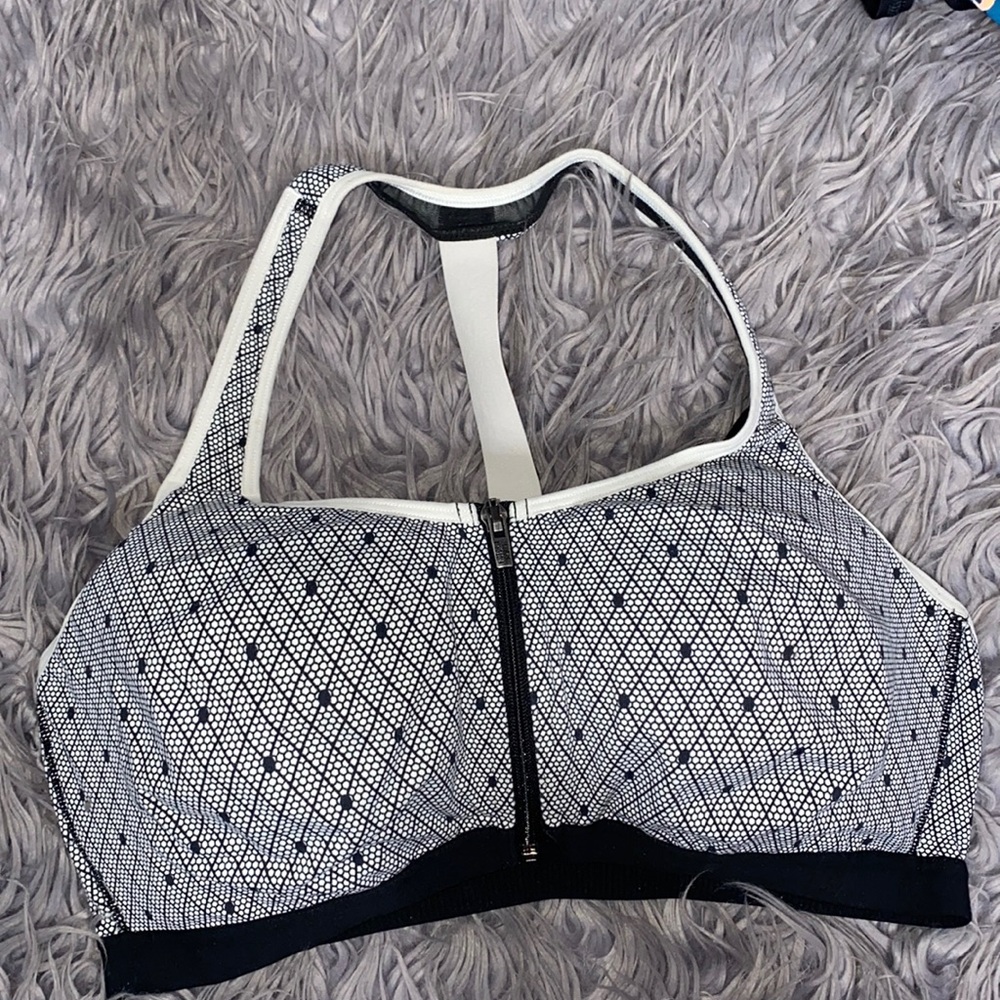 Victoria’s Secret Front Close Sport Bra